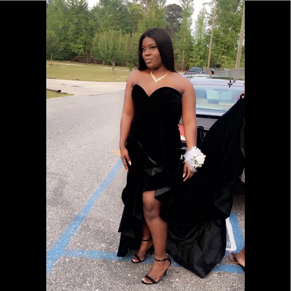 Prom Dress - Picture 2 of 4